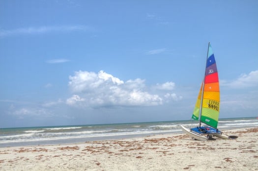 beach_sailboat