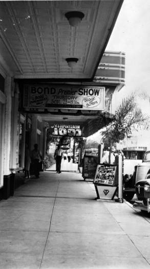 marquis ad for victoria theatre