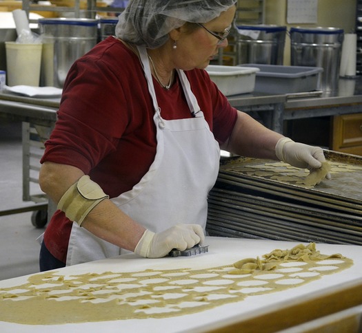 mrs. hanes cookie cutter