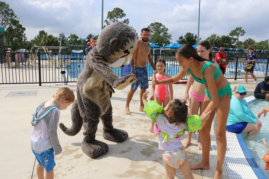 Splash-Into_Summer_MayDay_20240511 (57)