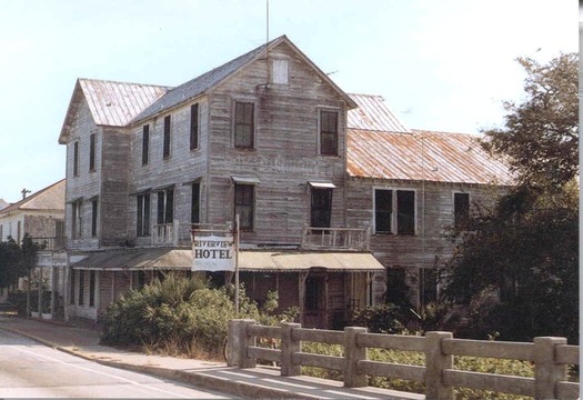 Old Riverview Hotel