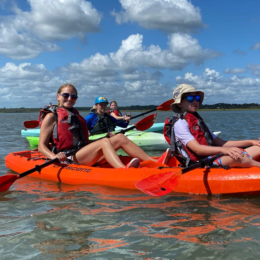 GeoTrippin Adventures - Kayaking with Family
