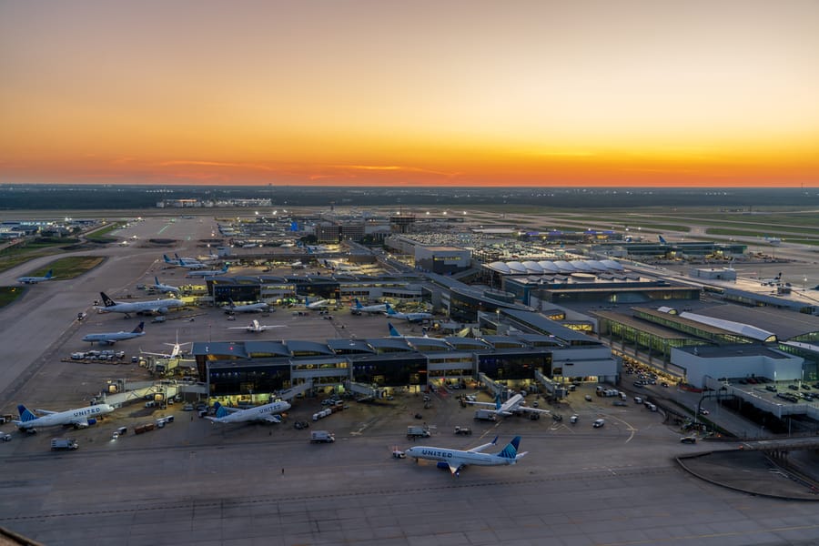 George_Bush_Intercontinental_Airport_Overview_2