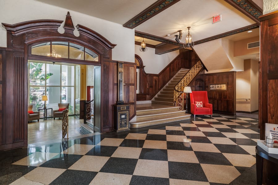 cvb-hotels-hampton-inn-downtown-03