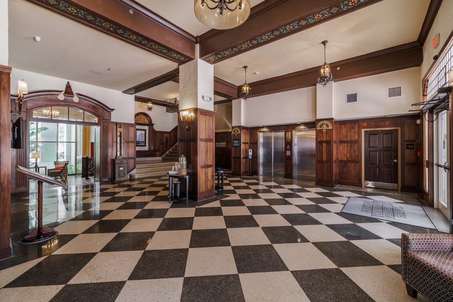 cvb-hotels-hampton-inn-downtown-01