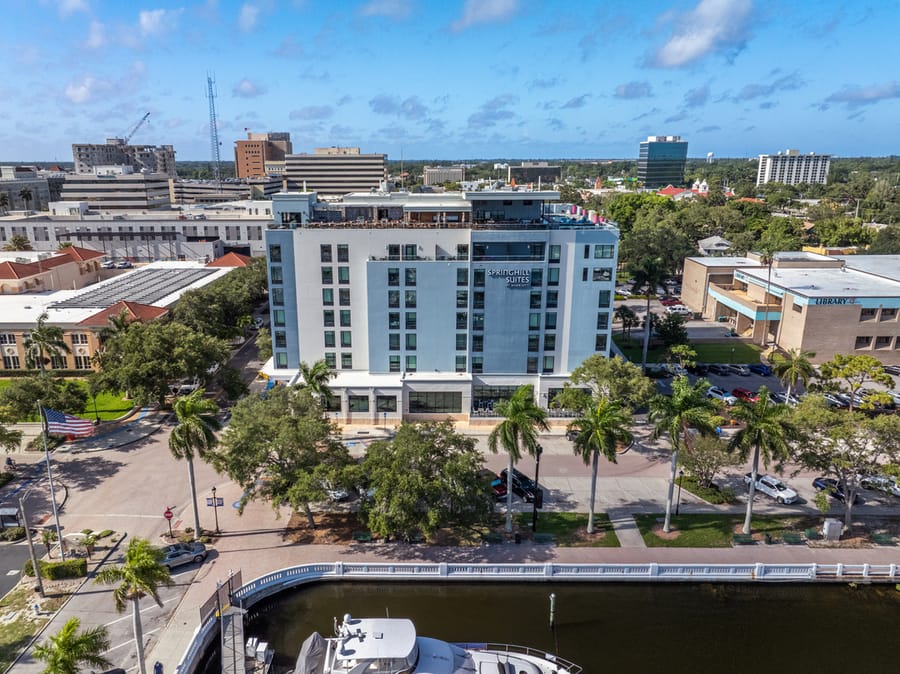 cvb-springhill-suites-02