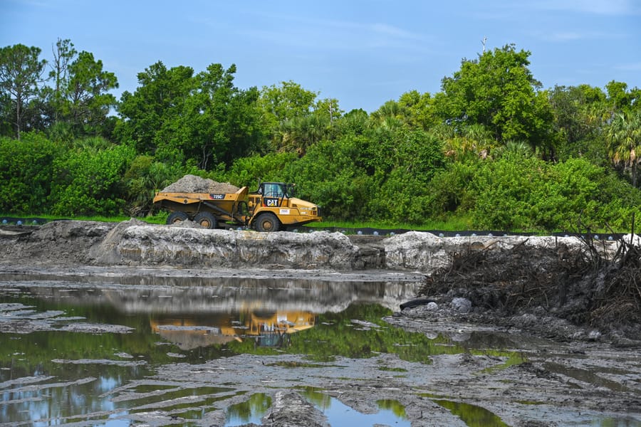 20240707_LandFillDigging_008_SD