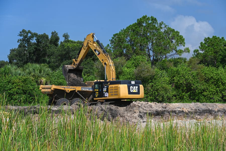 20240707_LandFillDigging_012_SD