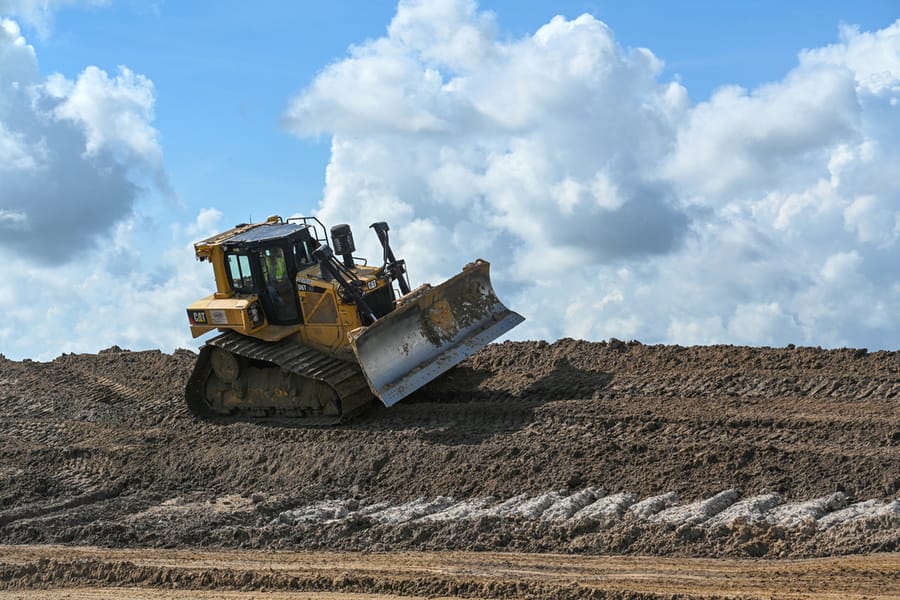 20240707_LandFillDigging_004_SD