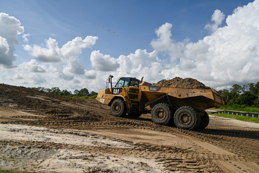 20240708_LandFillDigging_024_SD