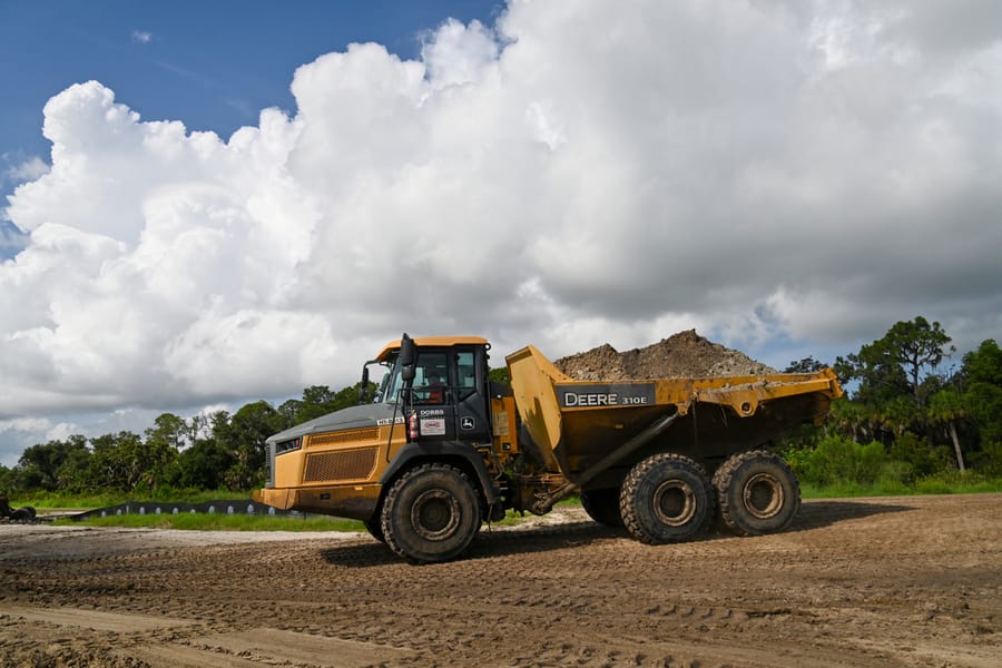 20240708_LandFillDigging_031_SD