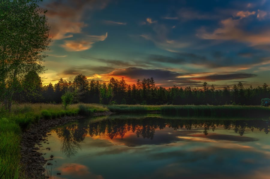 Pinetop - recreation center sunrise_credit AdventurePiece2020