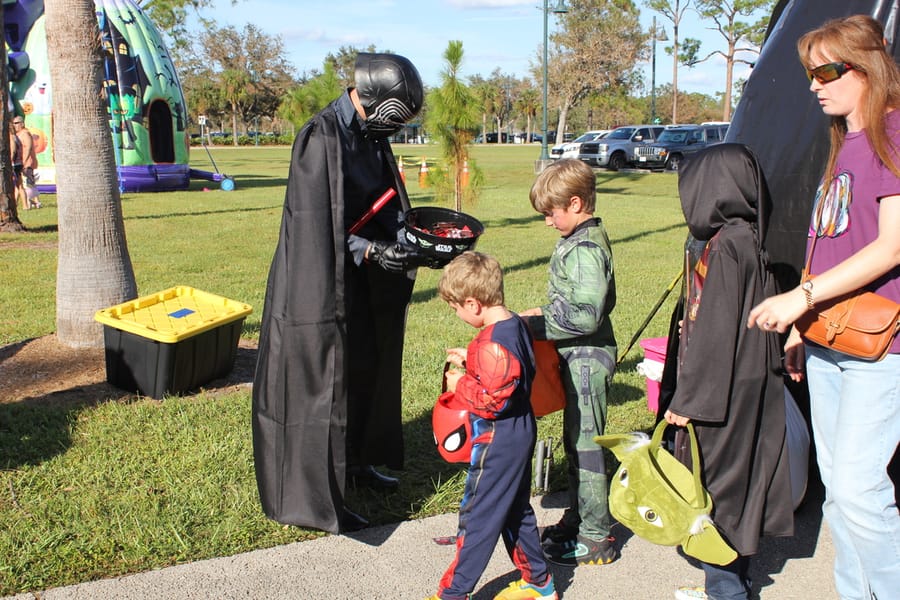 Trick-or-Treat_10.26 (340)
