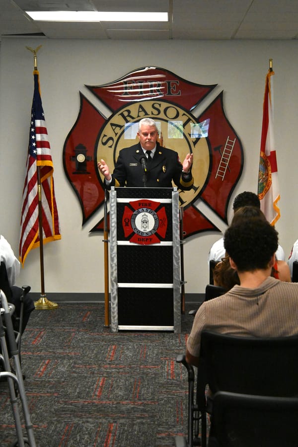 20241101_SCFD824BadgePinning_005_SD_PRINT