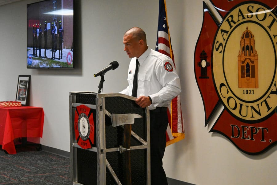 20241101_SCFD824BadgePinning_014_SD_PRINT