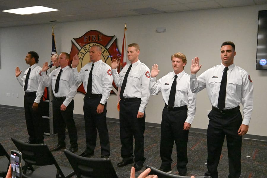 20241101_SCFD824BadgePinning_022_SD_PRINT