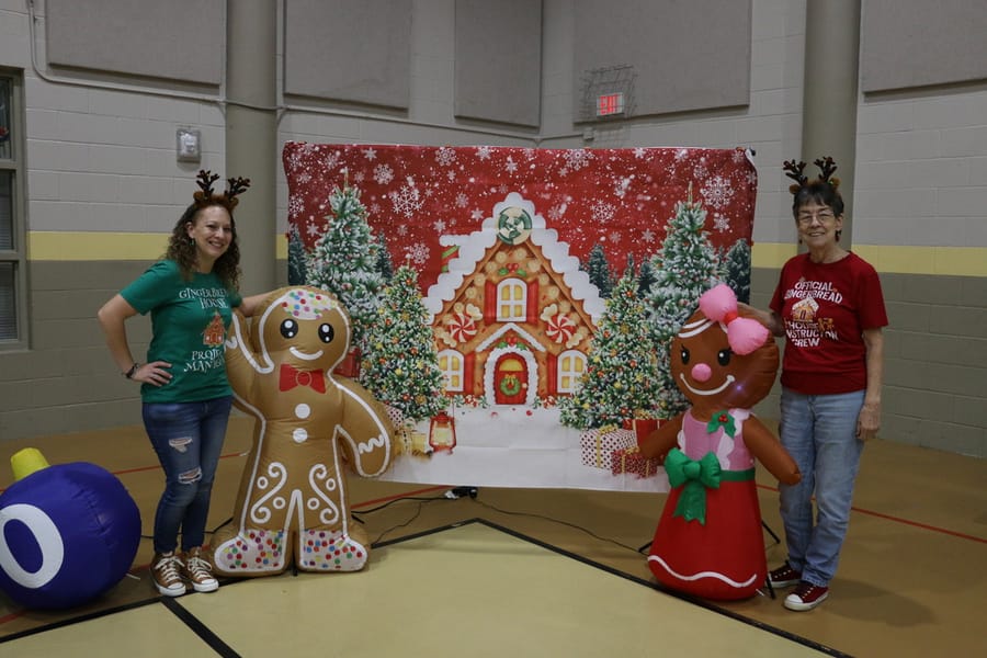 Gingerbread_House_Workshop_2024111_ (62)