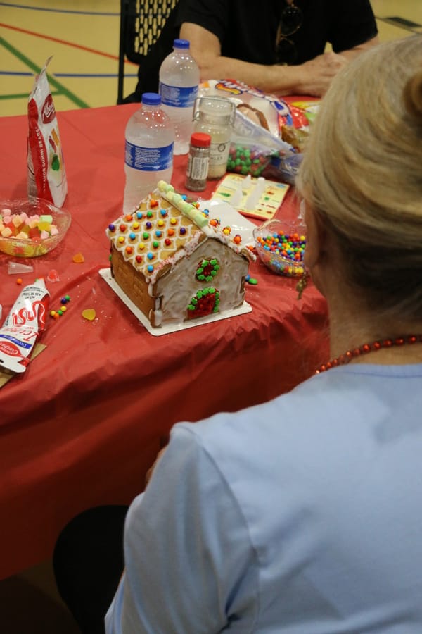 Gingerbread_House_Workshop_2024111_ (9)