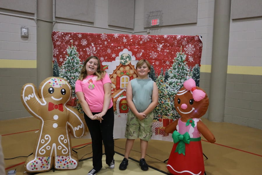 Gingerbread_House_Workshop_2024111_ (88)