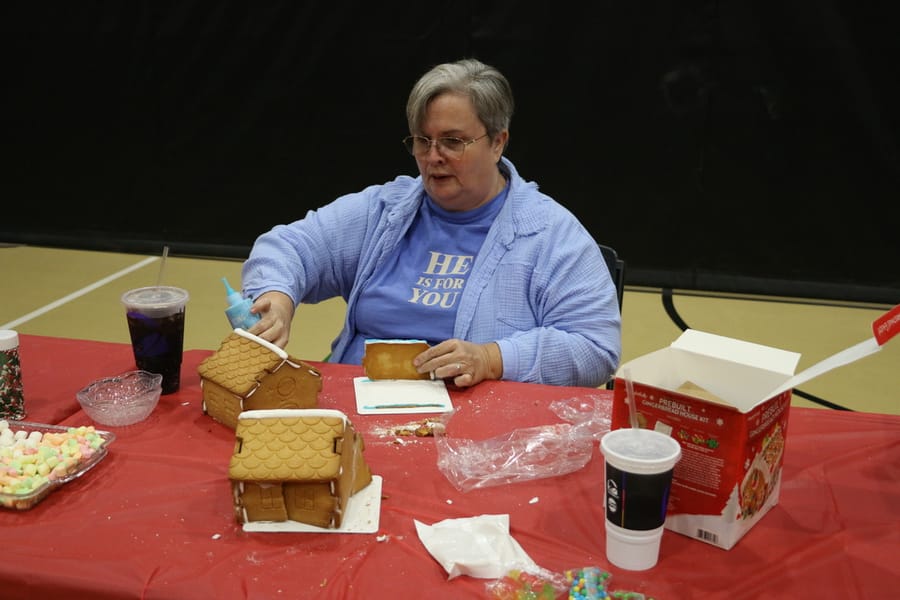 Gingerbread_House_Workshop_2024111_ (71)