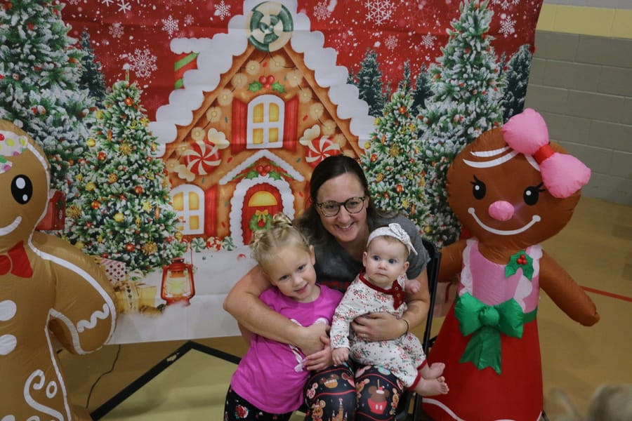 Gingerbread_House_Workshop_2024111_ (43)
