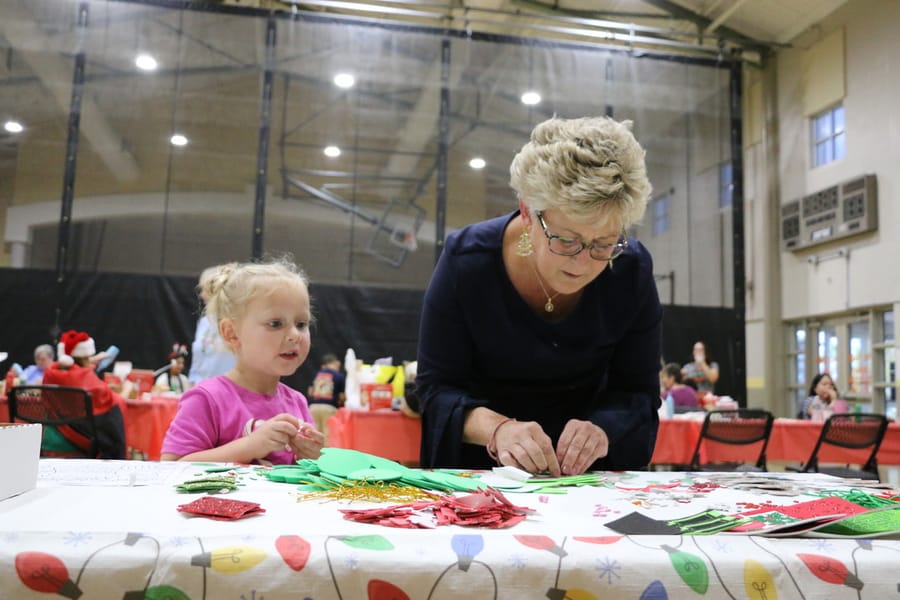 Gingerbread_House_Workshop_2024111_ (68)