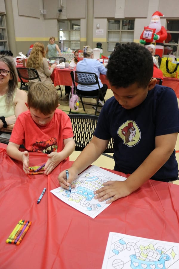 Gingerbread_House_Workshop_2024111_ (16)