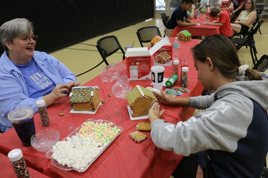Gingerbread_House_Workshop_2024111_ (109)