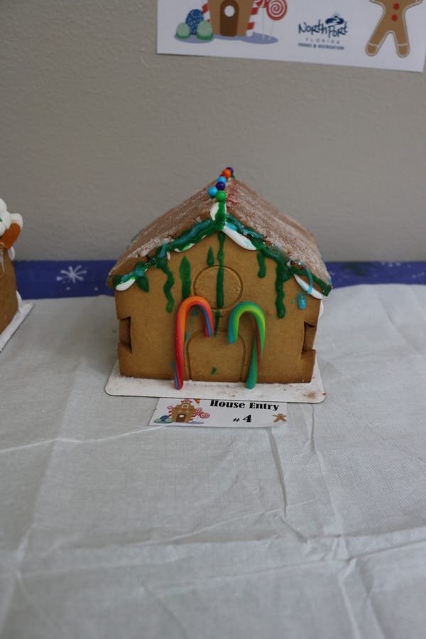 Gingerbread_House_Workshop_2024111_ (78)