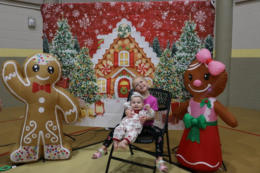 Gingerbread_House_Workshop_2024111_ (35)