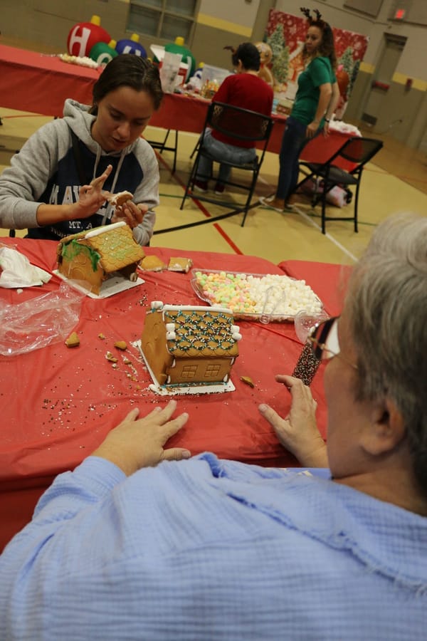 Gingerbread_House_Workshop_2024111_ (105)