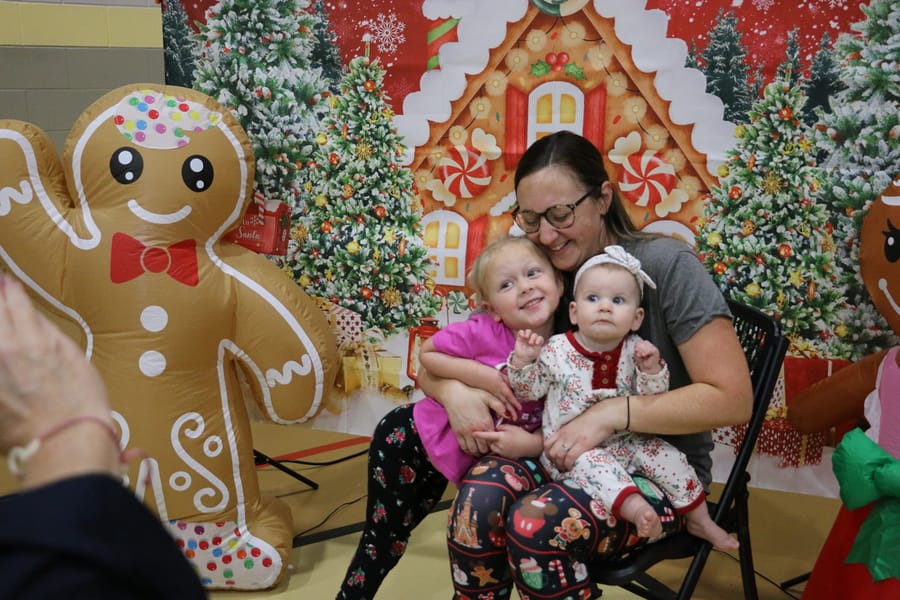 Gingerbread_House_Workshop_2024111_ (44)