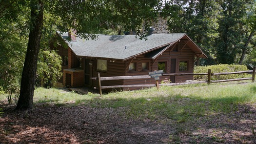 Snow White's Cottage at Cracker Creek (16)