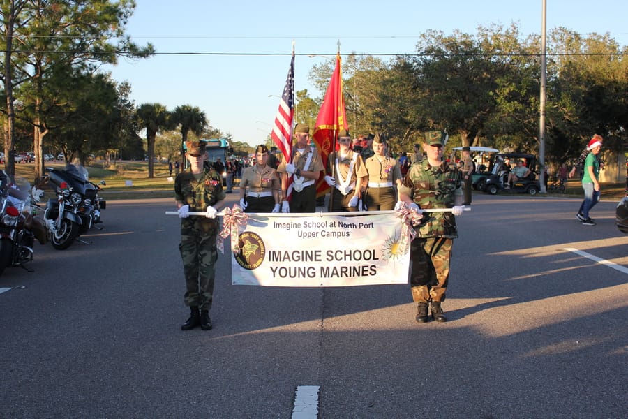 Poinsettia_Parade_120724 (42)