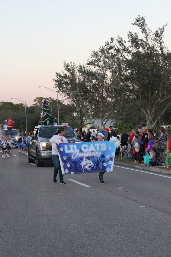 Poinsettia_Parade_120724 (140)