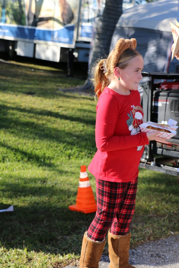 Poinsettia_Festival_120724 (200)