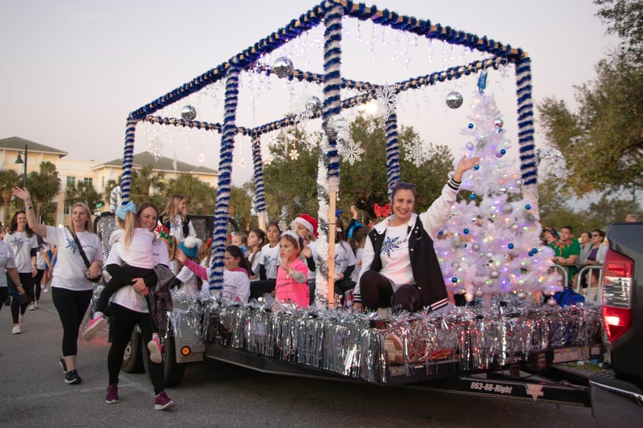 Poinsettia Festival and Parade_CD (38)