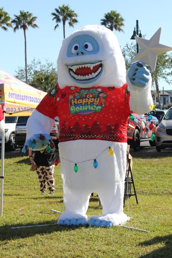 Poinsettia_Festival_120724 (12)