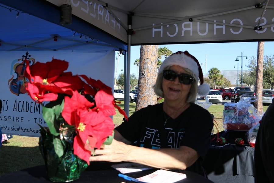 Poinsettia_Festival_120724 (111)