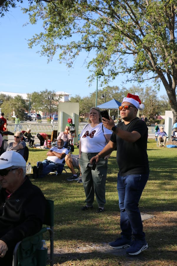 Poinsettia_Festival_120724 (164)