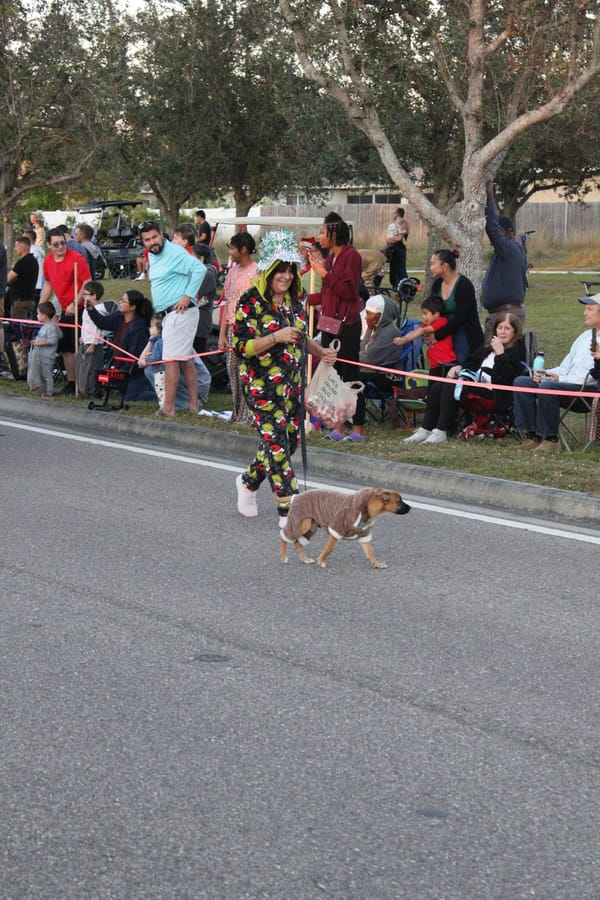 Poinsettia_Parade_120724 (107)
