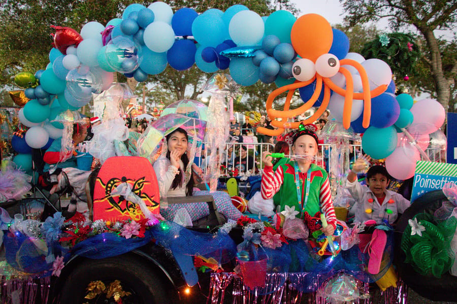 Poinsettia Festival and Parade_CD (42)