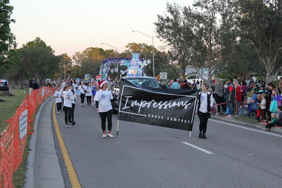 Poinsettia_Parade_120724 (125)