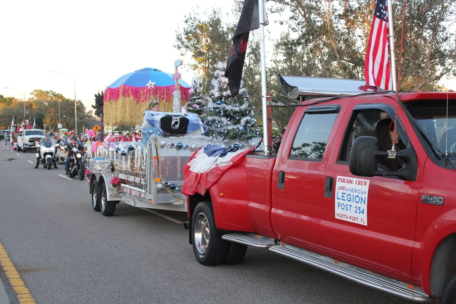 Poinsettia_Parade_120724 (99)