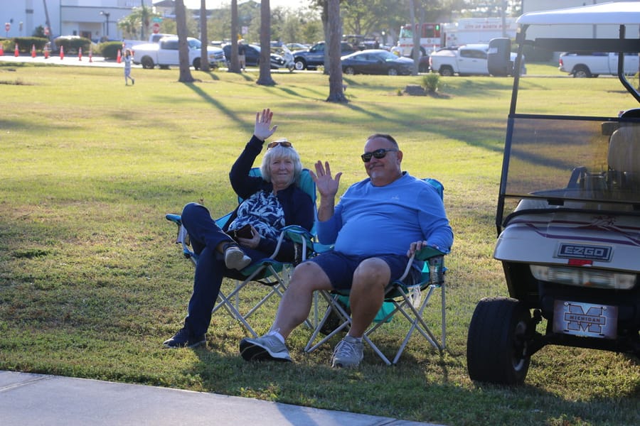 Poinsettia_Parade_120724 (194)