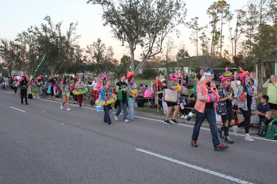 Poinsettia_Parade_120724 (139)
