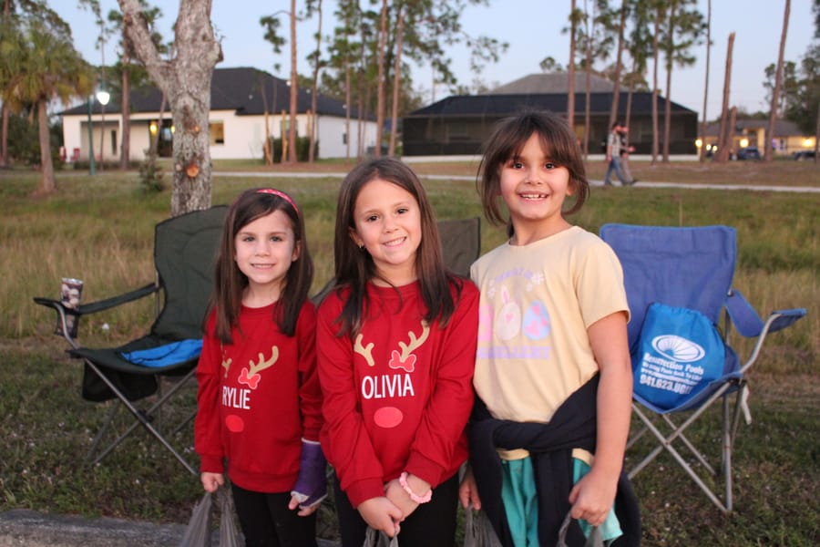 Poinsettia_Parade_120724 (174)