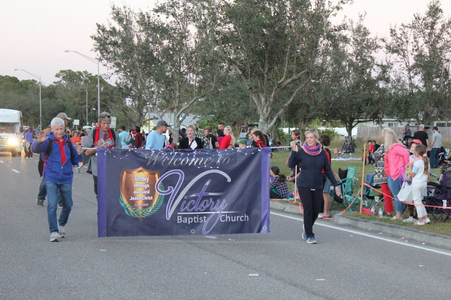 Poinsettia_Parade_120724 (157)