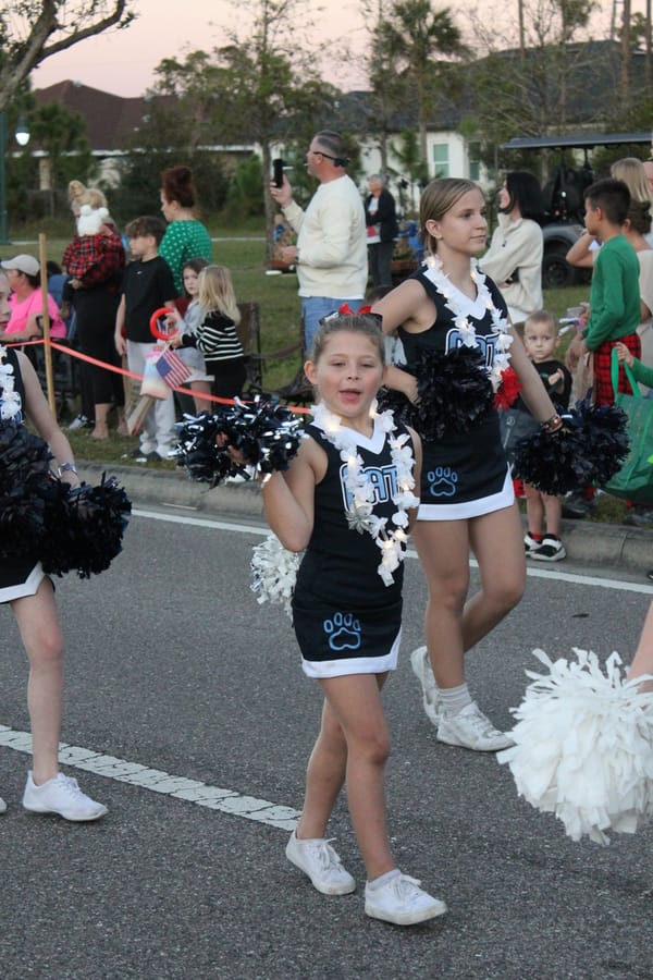 Poinsettia_Parade_120724 (145)