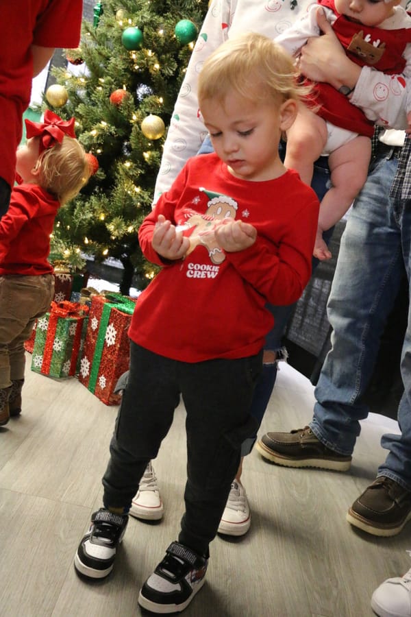 Poinsettia_Santa_120724 (7)
